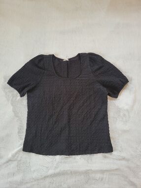Maurices Womens Size 0X Black Gauzy Textured Short Sleeve Shirt Top NWOT